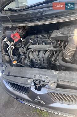 Хэтчбек Mitsubishi Colt 2006 в 