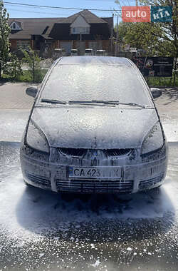 Хэтчбек Mitsubishi Colt 2005 в 