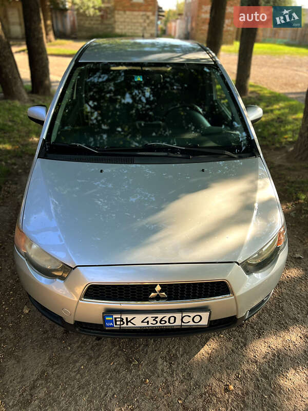 Хэтчбек Mitsubishi Colt 2011 в Ровно