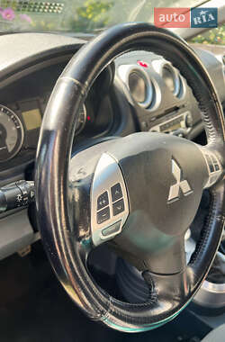 Хэтчбек Mitsubishi Colt 2011 в 