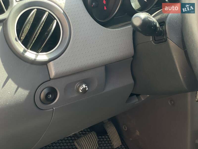Хэтчбек Mitsubishi Colt 2006 в Днепре