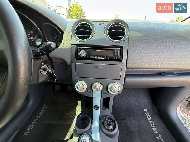 Хетчбек Mitsubishi Colt 2005 в Херсоні