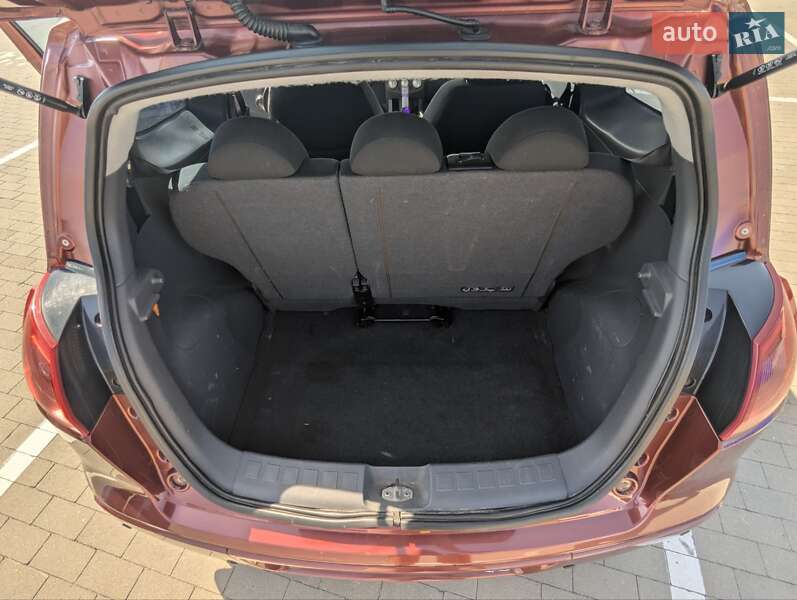 Хэтчбек Mitsubishi Colt 2006 в Белой Церкви