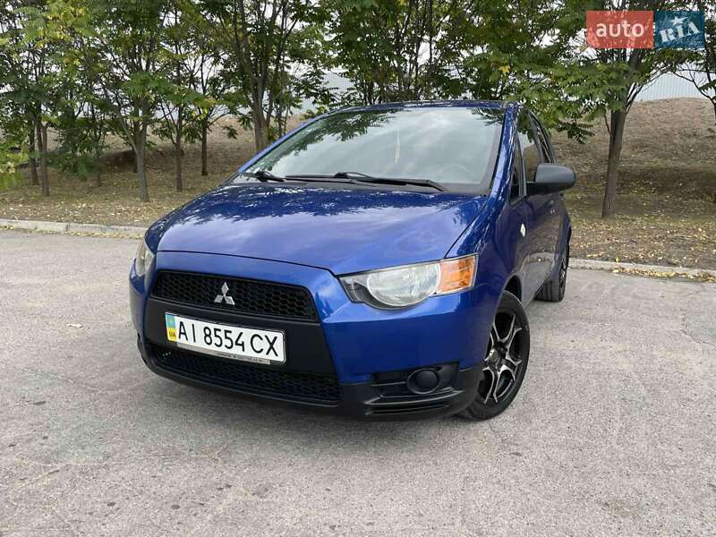 Хетчбек Mitsubishi Colt 2009 в 