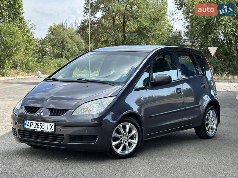 Хетчбек Mitsubishi Colt 2005 в 