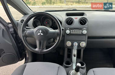 Хетчбек Mitsubishi Colt 2005 в 