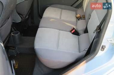 Хетчбек Mitsubishi Colt 2005 в 