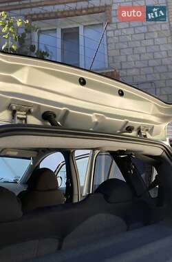 Хетчбек Mitsubishi Colt 2005 в 