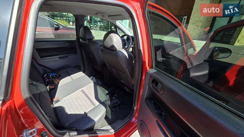 Хэтчбек Mitsubishi Colt 2009 в Хмельницком фото 3 Хэтчбек Mitsubishi Colt 2009 в Хмельницком