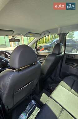 Хетчбек Mitsubishi Colt 2009 в 