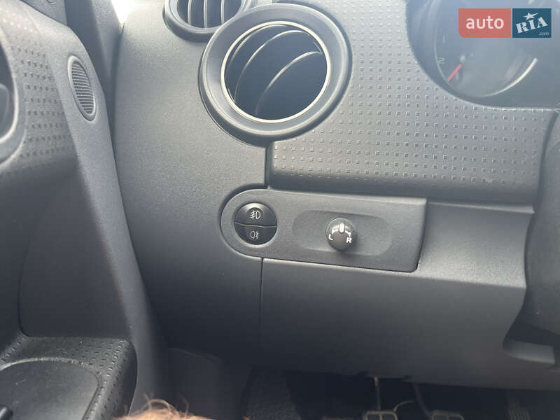 Хэтчбек Mitsubishi Colt 2007 в Софиевской Борщаговке