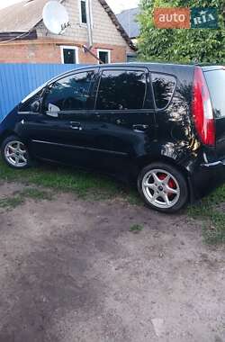 Хэтчбек Mitsubishi Colt 2005 в 