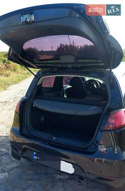 Хетчбек Mitsubishi Colt 2010 в 