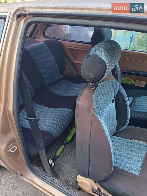 Хетчбек Mitsubishi Colt 1980 в Кам'янському