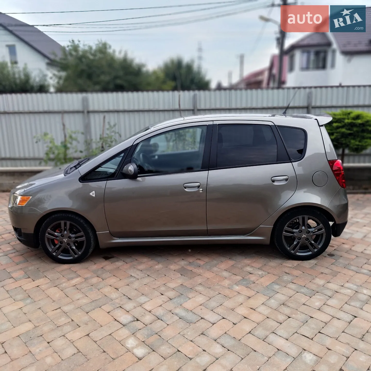 2010 Mitsubishi Colt - мініатюра 6