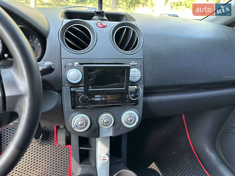 Хэтчбек Mitsubishi Colt 2006 в Киеве