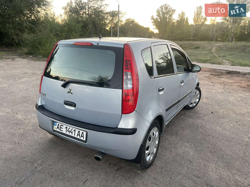 Хэтчбек Mitsubishi Colt 2004 в Кривом Роге