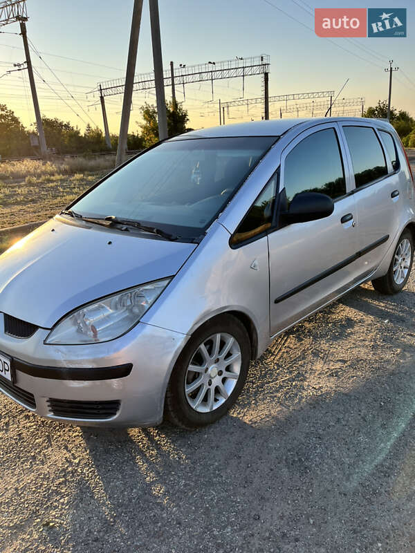 Хэтчбек Mitsubishi Colt 2006 в Сахновщине фото 4 Хэтчбек Mitsubishi Colt 2006 в Сахновщине