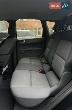 Хэтчбек Mitsubishi Colt 2006 в 