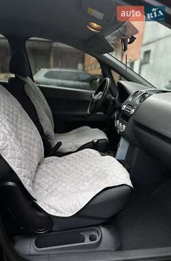Хэтчбек Mitsubishi Colt 2006 в 