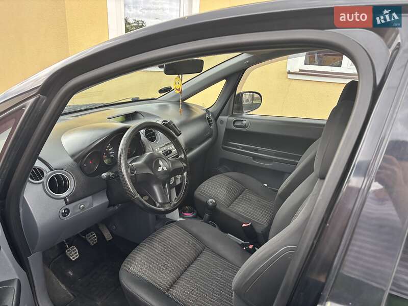 Хэтчбек Mitsubishi Colt 2008 в Львове