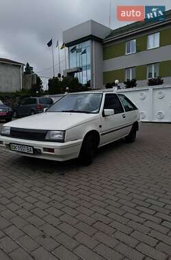 Хэтчбек Mitsubishi Colt 1987 в 