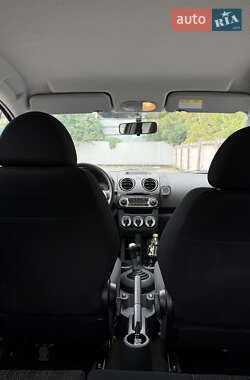 Хетчбек Mitsubishi Colt 2012 в 