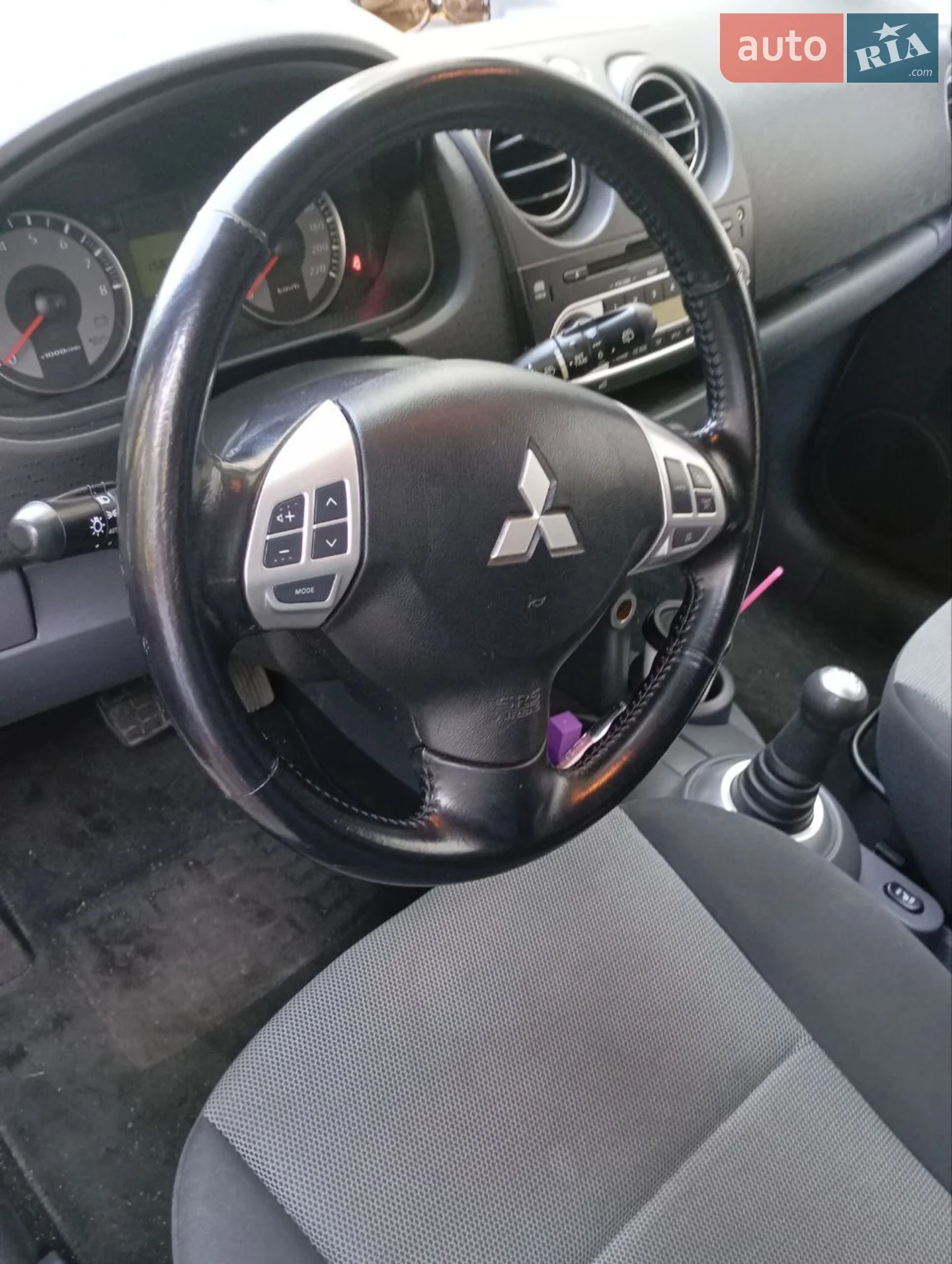 2010 Mitsubishi Colt - мініатюра 5