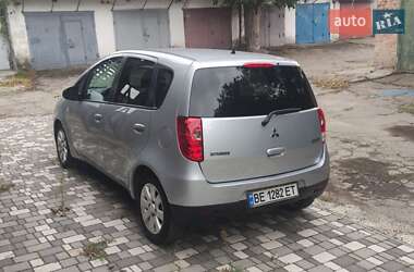 Хетчбек Mitsubishi Colt 2012 в 
