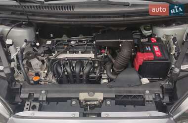 Хетчбек Mitsubishi Colt 2012 в 