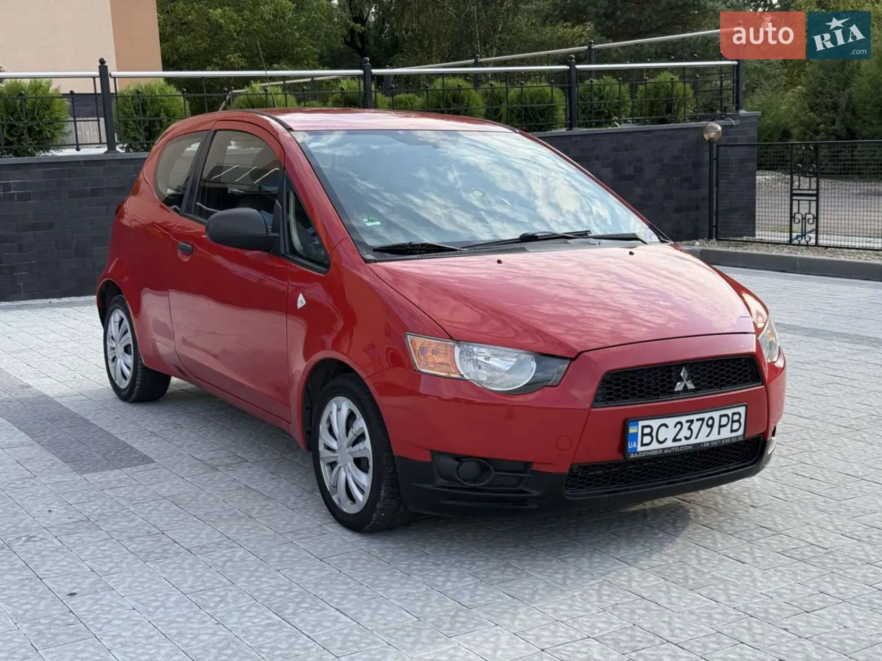 2010 Mitsubishi Colt - мініатюра 21