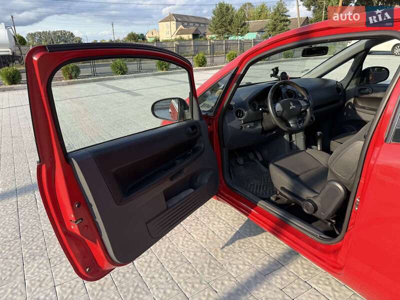 Хэтчбек Mitsubishi Colt 2009 в Львове