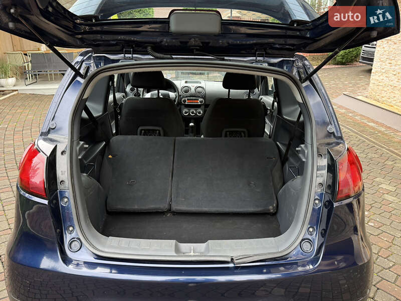 Хэтчбек Mitsubishi Colt 2012 в Черновцах