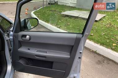 Хэтчбек Mitsubishi Colt 2005 в 