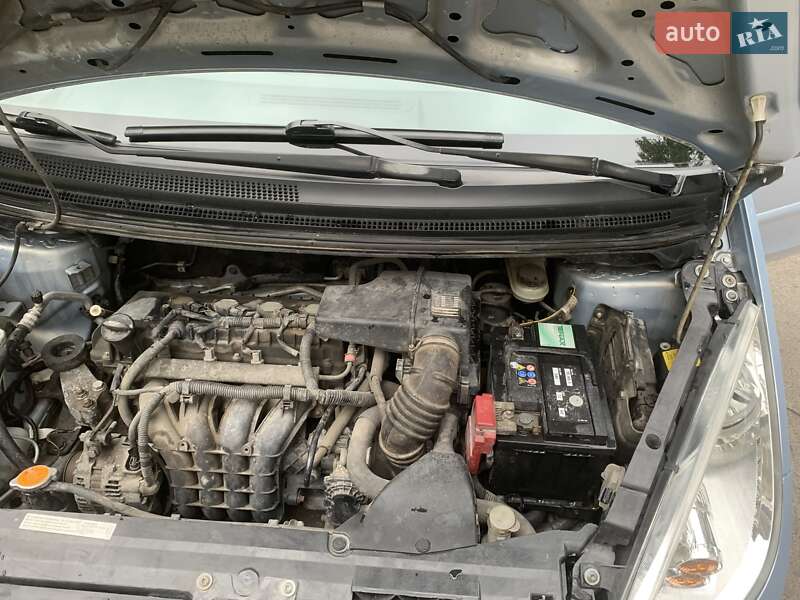 Хэтчбек Mitsubishi Colt 2005 в Львове