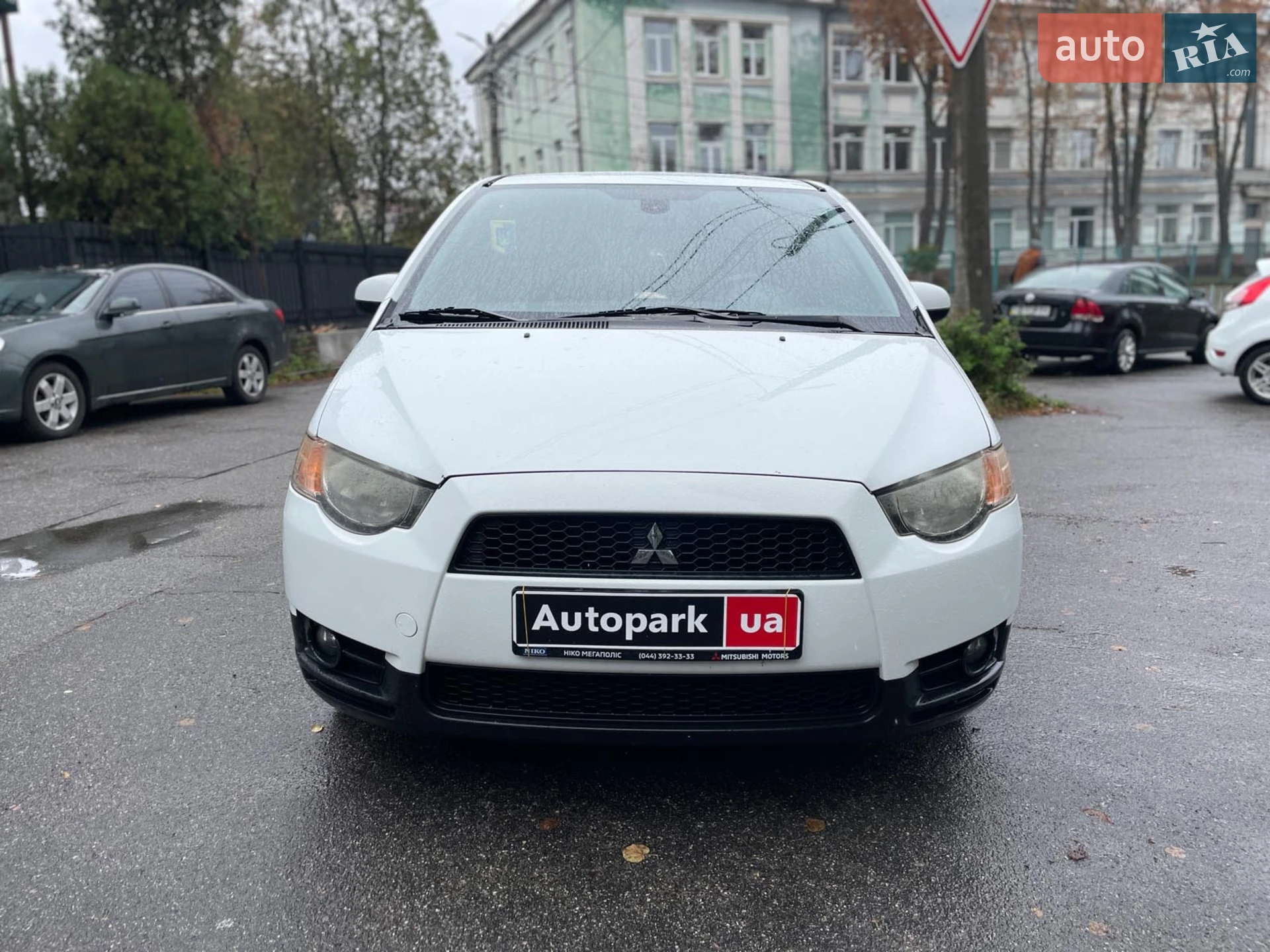 2010 Mitsubishi Colt - мініатюра 3