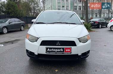 Хэтчбек Mitsubishi Colt 2010 в 