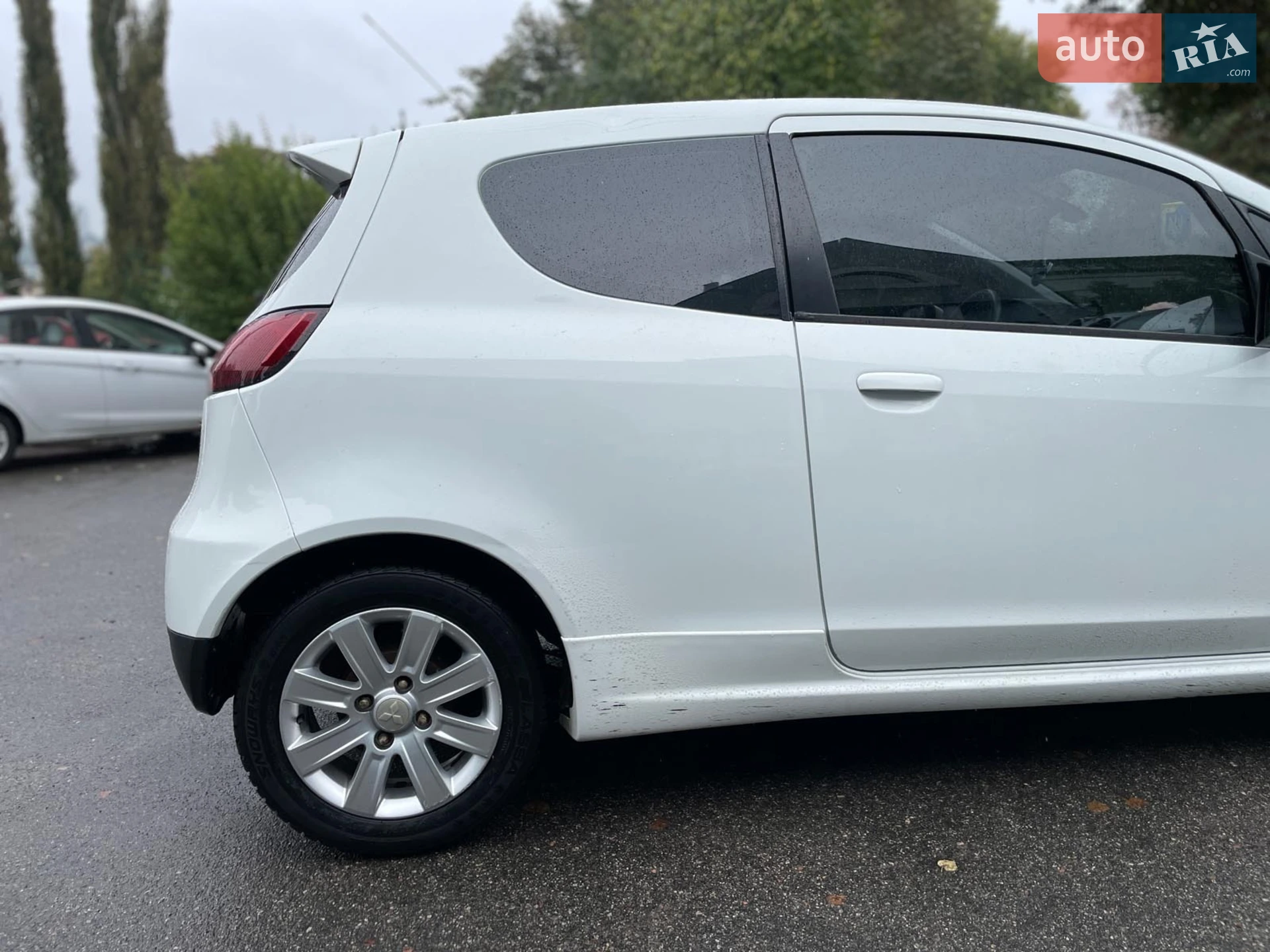 2010 Mitsubishi Colt - мініатюра 8