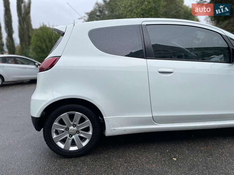 Хэтчбек Mitsubishi Colt 2010 в Киеве