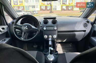 Хэтчбек Mitsubishi Colt 2005 в 