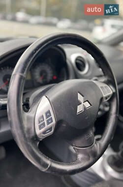 Хэтчбек Mitsubishi Colt 2010 в 