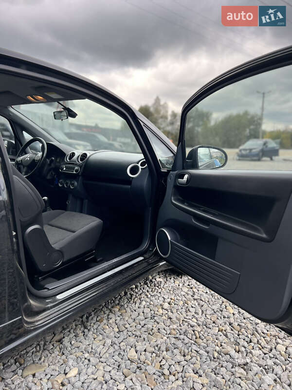 Хетчбек Mitsubishi Colt 2010 в Чернівцях фото 16 Хетчбек Mitsubishi Colt 2010 в Чернівцях