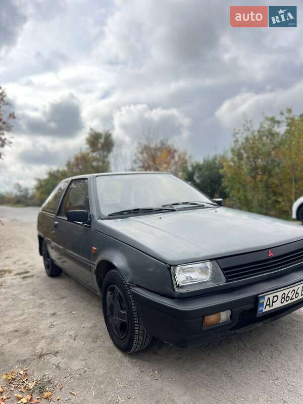 Хетчбек Mitsubishi Colt 1987 в 