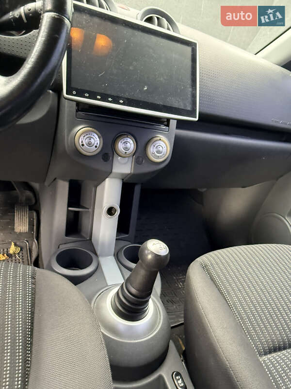 Хэтчбек Mitsubishi Colt 2008 в Киеве