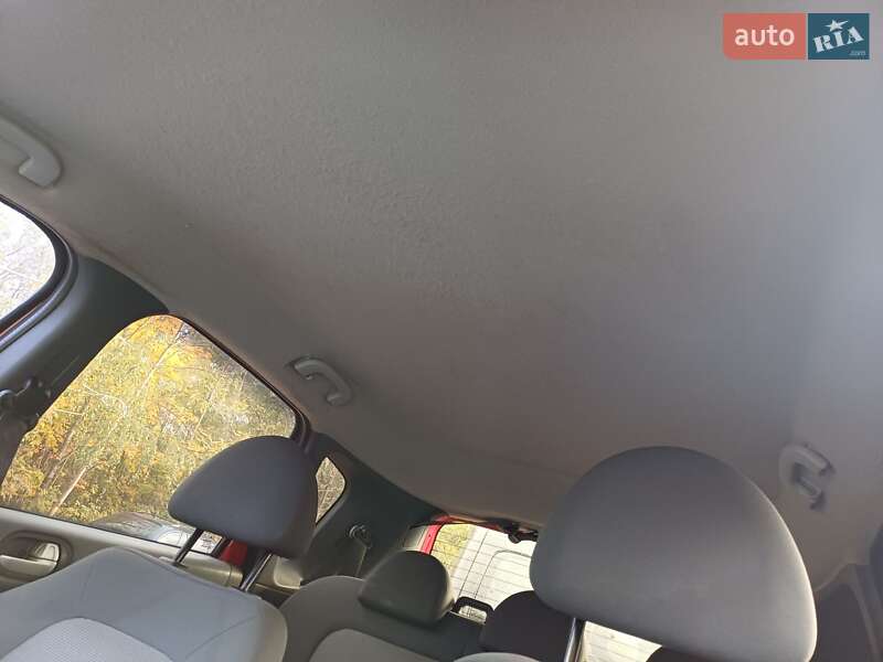 Хэтчбек Mitsubishi Colt 2006 в Валках