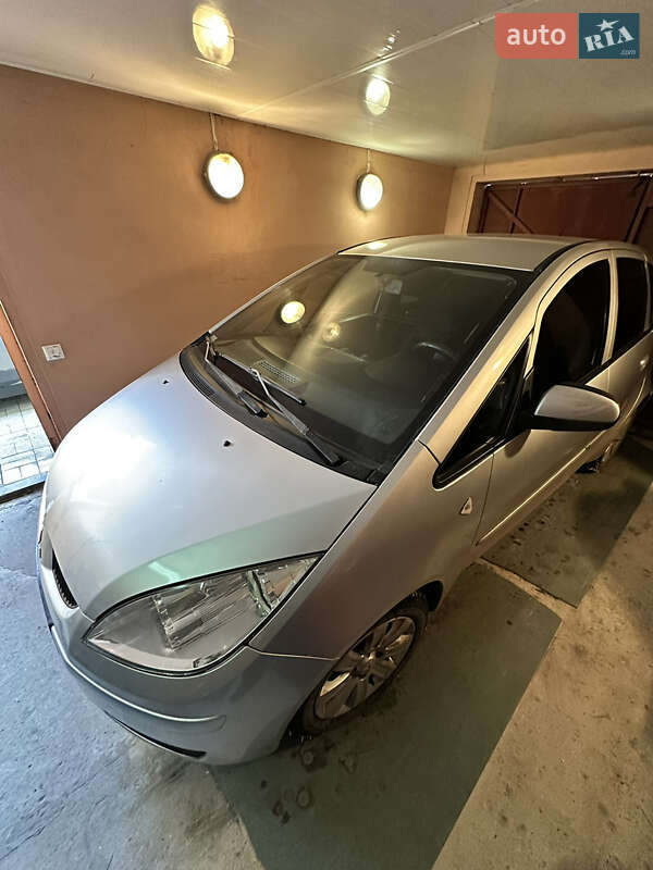 Хэтчбек Mitsubishi Colt 2007 в Киеве фото 11 Хэтчбек Mitsubishi Colt 2007 в Киеве