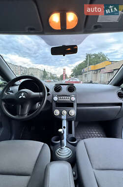 Хетчбек Mitsubishi Colt 2007 в  фото 24 Хетчбек Mitsubishi Colt 2007 в