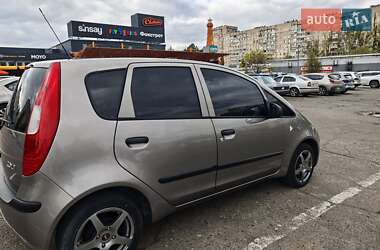 Хетчбек Mitsubishi Colt 2008 в  фото 10 Хетчбек Mitsubishi Colt 2008 в