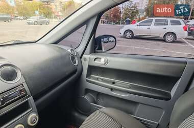 Хетчбек Mitsubishi Colt 2008 в  фото 20 Хетчбек Mitsubishi Colt 2008 в