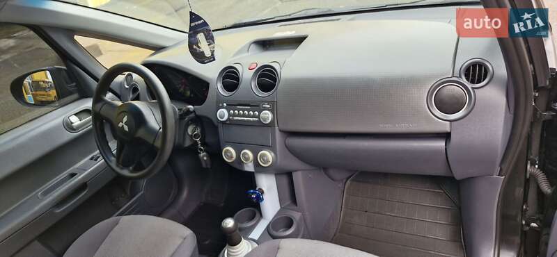 Хэтчбек Mitsubishi Colt 2005 в Чернигове